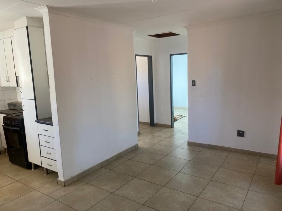 2 Bedroom Property for Sale in Geelhoutpark North West